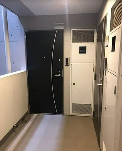玄関　※別部屋の参考写真です。