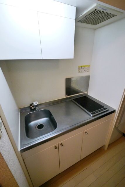 レオネクスト那由多のキッチン写真