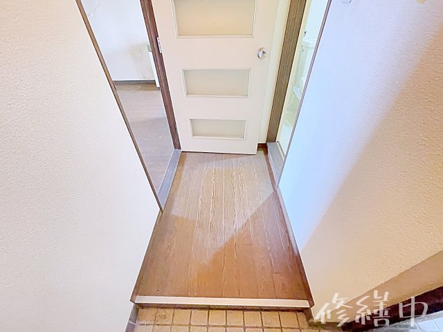 地下鉄桜通線 瑞穂区役所駅 徒歩3分 10階建 築40年の玄関写真