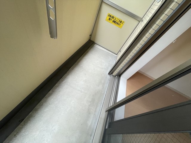 バルコニー　※別部屋の参考写真です。