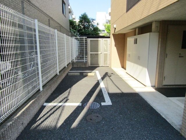 駐車場　★駐車場★