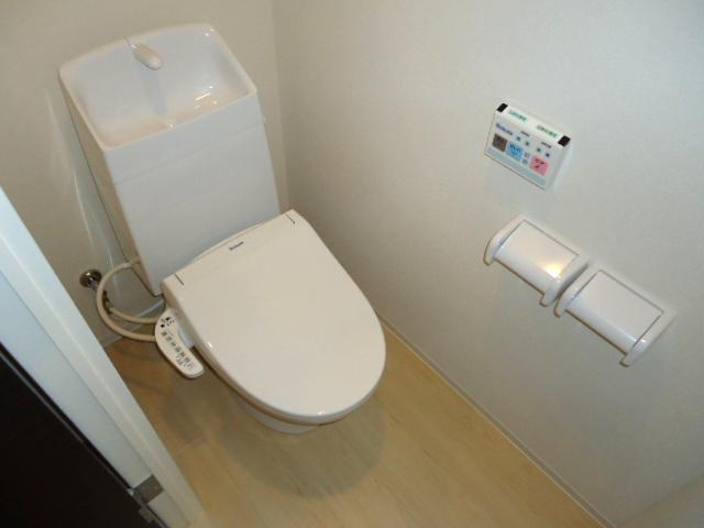 トイレ　シャワー付トイレ