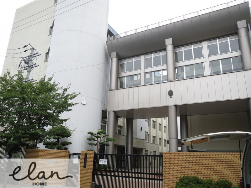 中学校　玉津中学校（中学校）まで577m