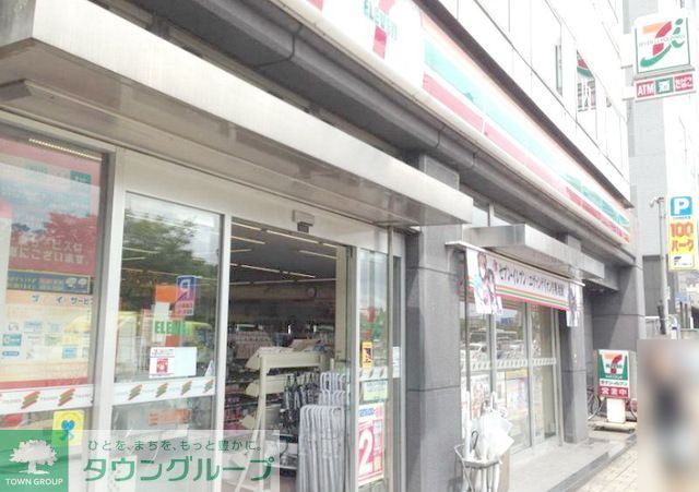 コンビニ　セブンイレブン中央区福岡大濠公園駅前店（コンビニ）まで210m