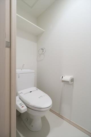 東急池上線 荏原中延駅 徒歩9分 13階建 築21年のトイレ写真