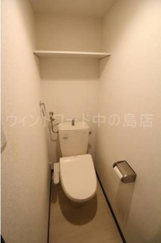 ル・ファール学園前のトイレ写真