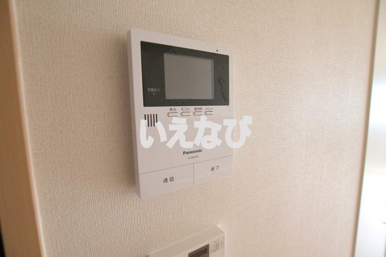 セキュリティ　同じ物件の違う部屋の写真です。
