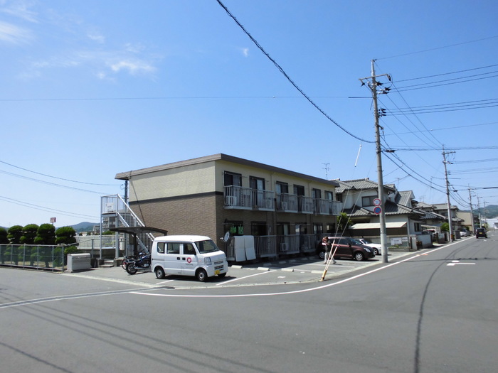 羽衣ハイツの外観写真