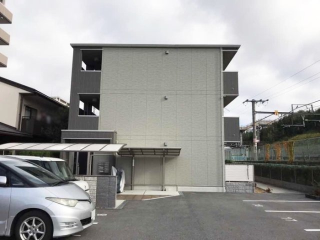 ＪＲ関西本線 平城山駅 徒歩1分 築13年