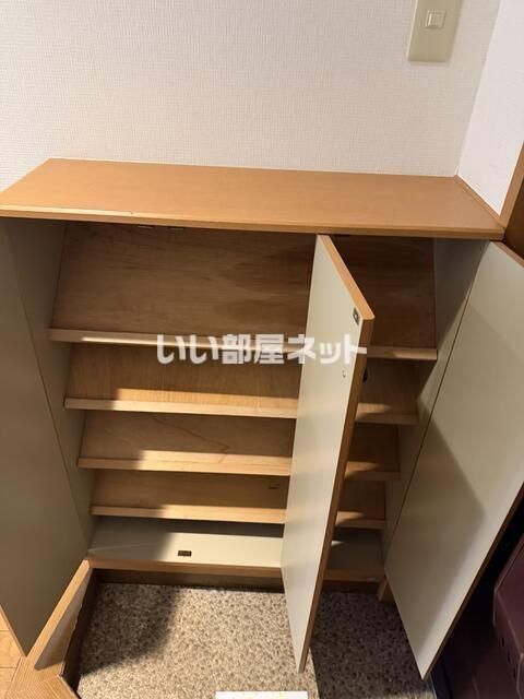 プラーズ京急鶴見の玄関写真