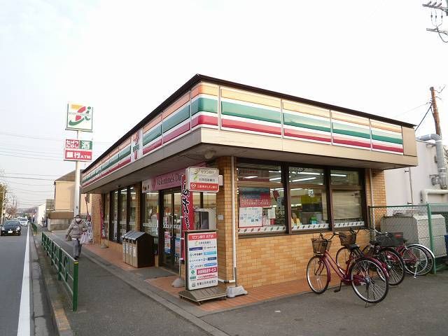 コンビニ　セブンイレブン（コンビニ）まで500m