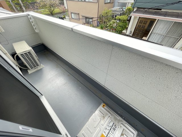 バルコニー　モデル写真
