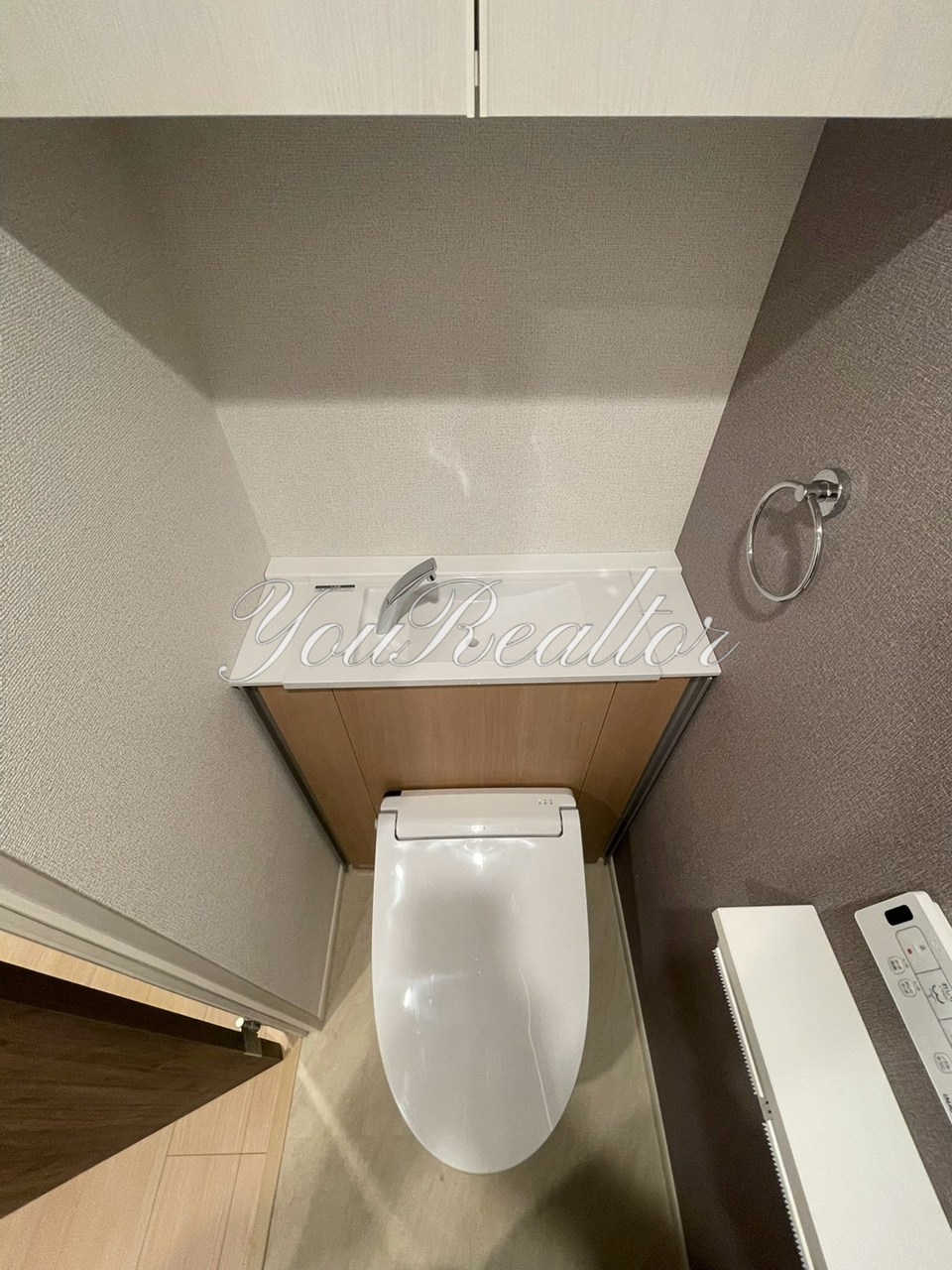 東急世田谷線 上町駅 徒歩5分 5階建 築3年のトイレ写真