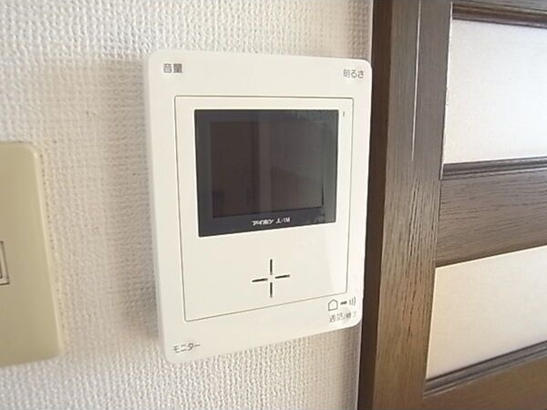 セキュリティ　モニター付きインターホン