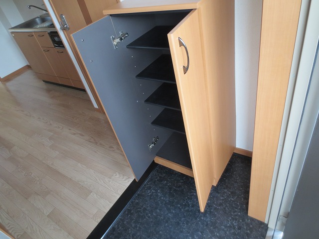 収納　シューズボックス