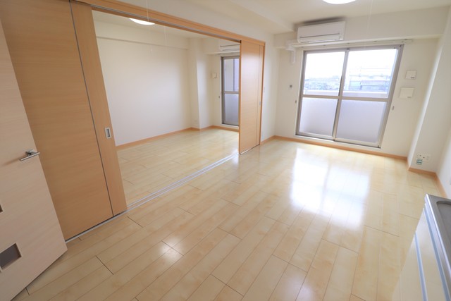 その他部屋・スペース　１０．５帖　リビング