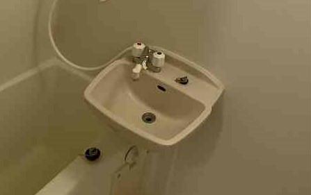 洗面設備　設備・仕様は号室により異なる為、現況を優先致します。