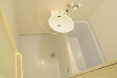 バス・シャワールーム　写真は別号室のものです。