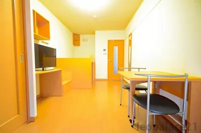 居室・リビング　写真は別号室のものです。