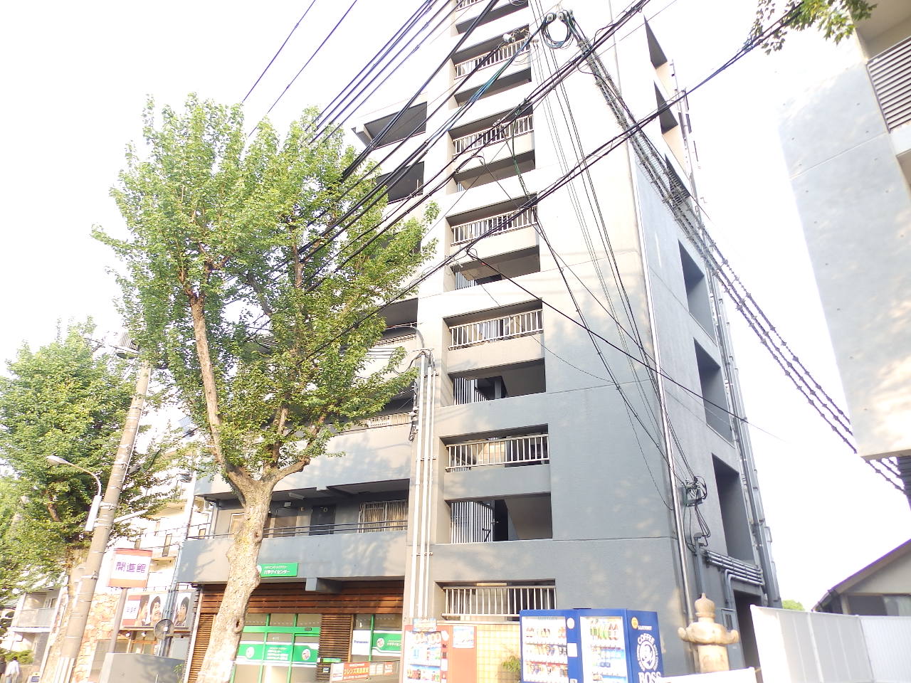 建物外観　南向きです