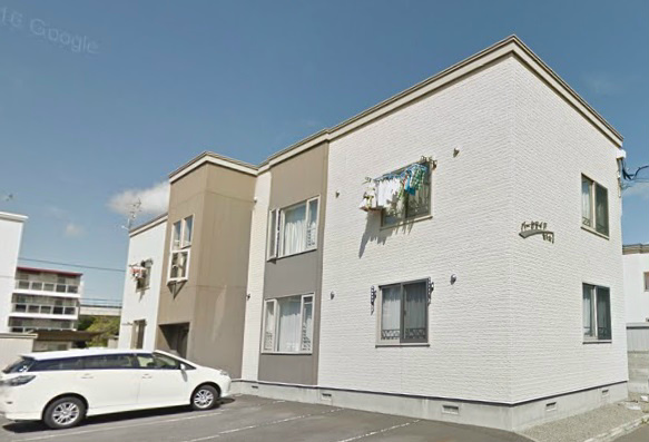 札幌市東区北十七条東のアパートの建物外観