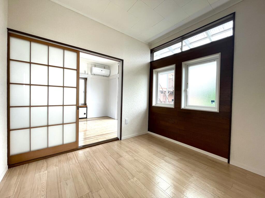 角渕貸家の居間写真