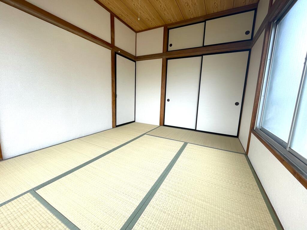 角渕貸家の居間写真