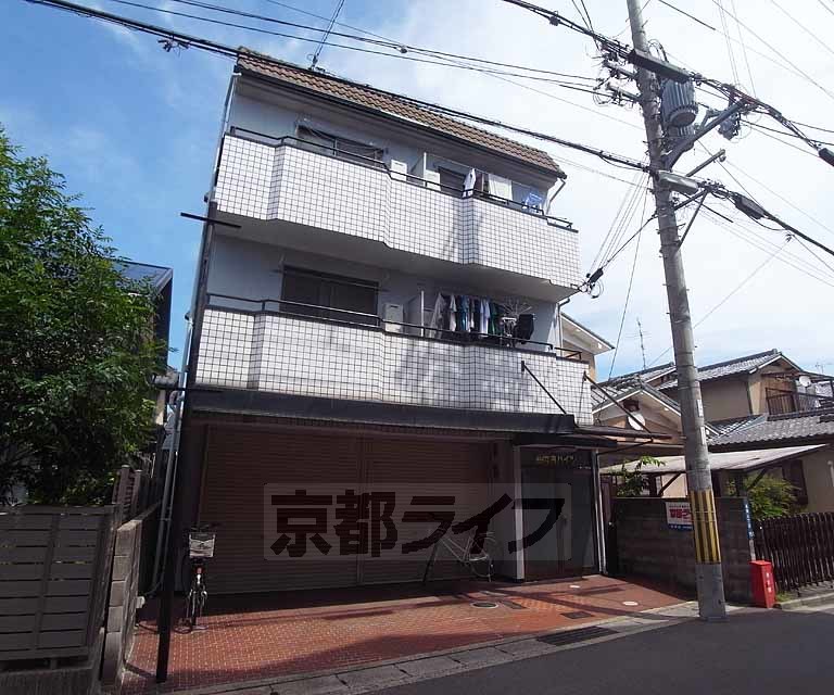 長岡京市長岡のマンションの建物外観