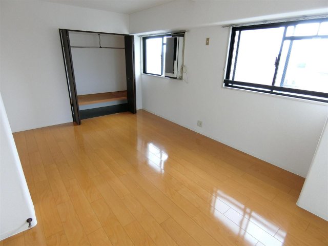 その他部屋・スペース　明るい色調の室内です