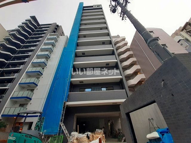 【名古屋市千種区池下のマンションの建物外観】