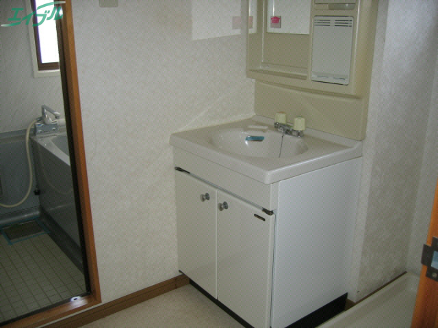 洗面設備　同型