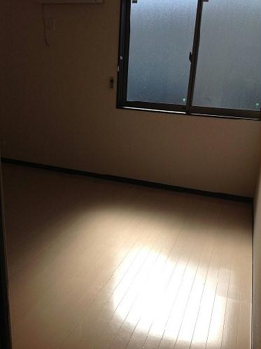 バルコニー　窓側