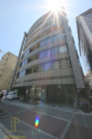 大阪市福島区鷺洲のマンションの建物外観