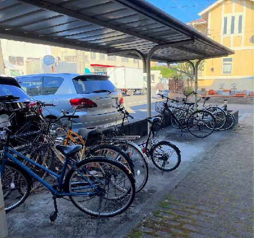 その他共有部分　屋根付き駐輪場完備