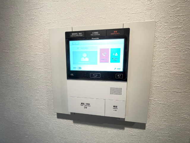 セキュリティ　シャワー付きのお手洗いです