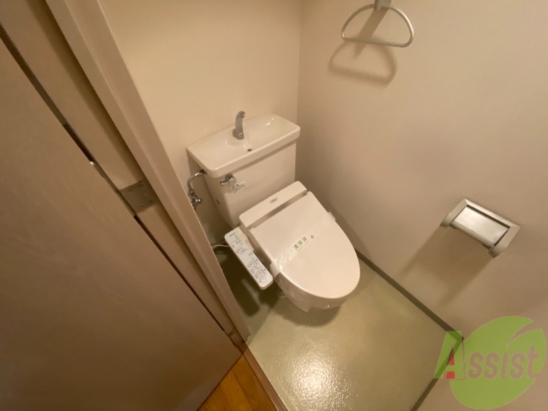 トイレ　ウォシュレット付きトイレなので安心してお使い頂けます。