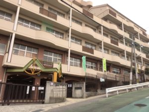 小学校　神戸市立名倉小学校（小学校）まで147m