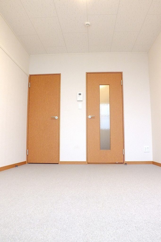 居室・リビング　1Fフローリング　2Fカーペットとなります