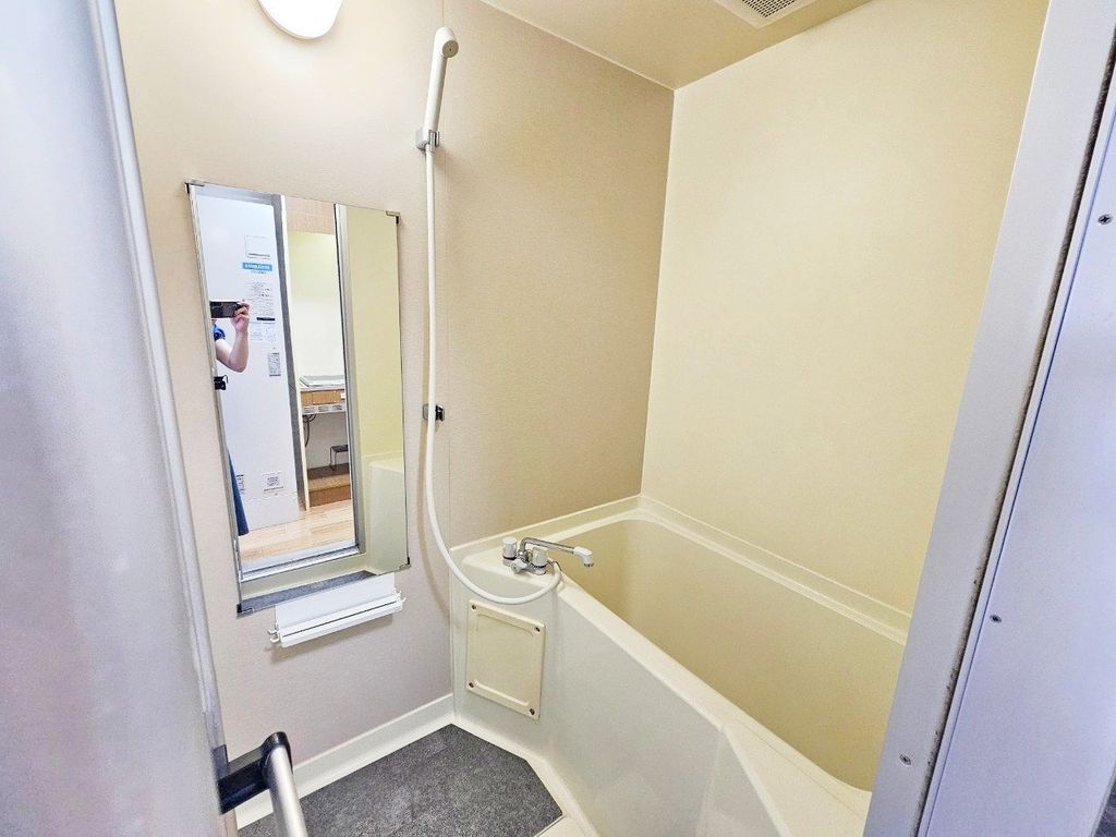 バス・シャワールーム　バス