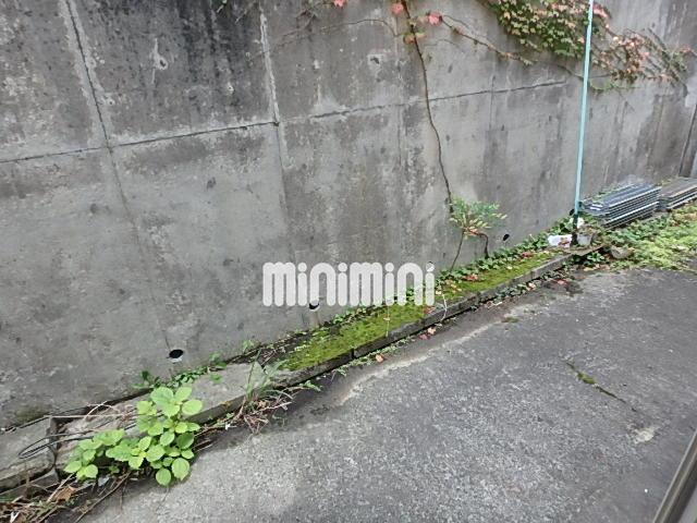 眺望　洗濯物も干せますね。