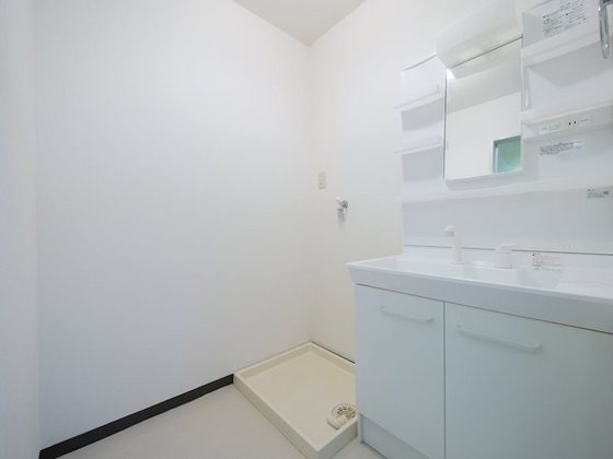 洗面設備　※他号室の写真です。