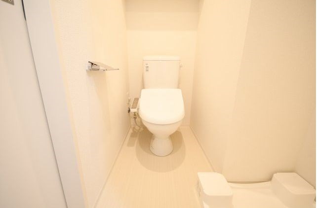 トイレ　別号室参考写真