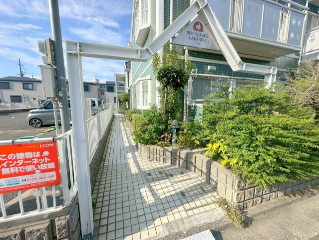 エントランス　綺麗なエントランスです。