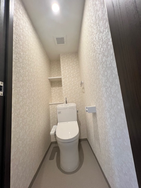 トイレ　温水洗浄暖房便座