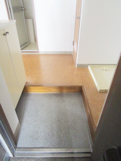 玄関　参考画像