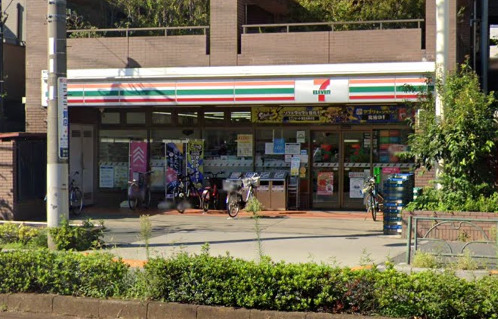 コンビニ　セブンイレブン 熊の前店（コンビニ）まで256m