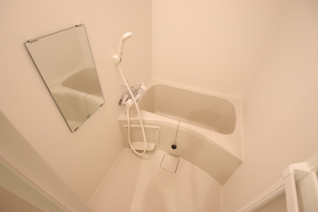 バス・シャワールーム　※別室の参考写真の為、現況優先です。