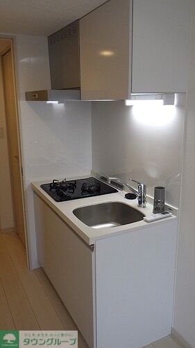 キッチン　キッチン　※同タイプ（203号室）の写真