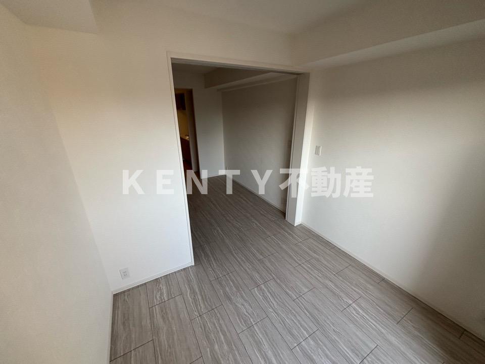 その他部屋・スペース　落ち着いて過ごせるお部屋なので、寝室にいかがでしょうか