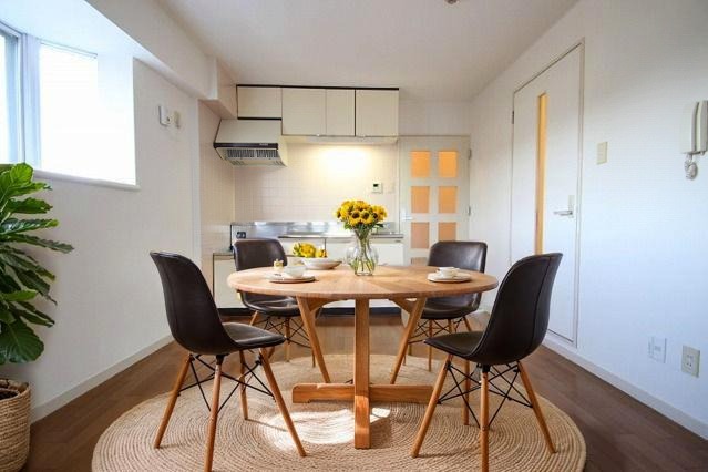 居室・リビング　ＣＧで家具等を配置したもので家具等は含まれません。